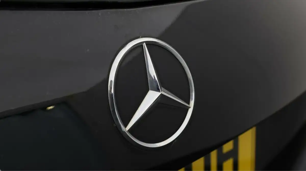 2018-mercedes-benz-a-class-16-a160-sport-premium-plusss-big-20