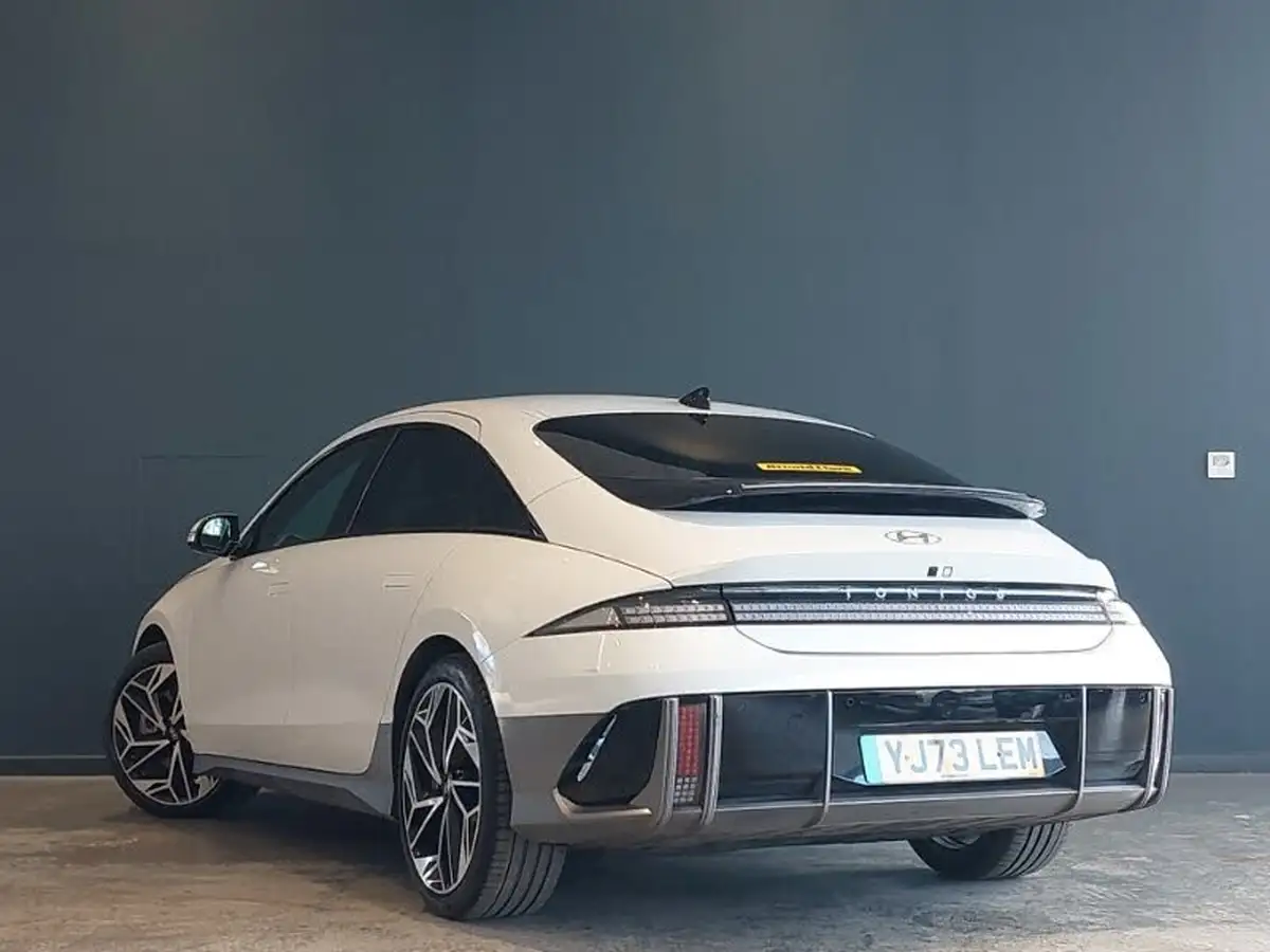2023-hyundai-ioniq-6-e-premium-228ps-single-rwd-big-1