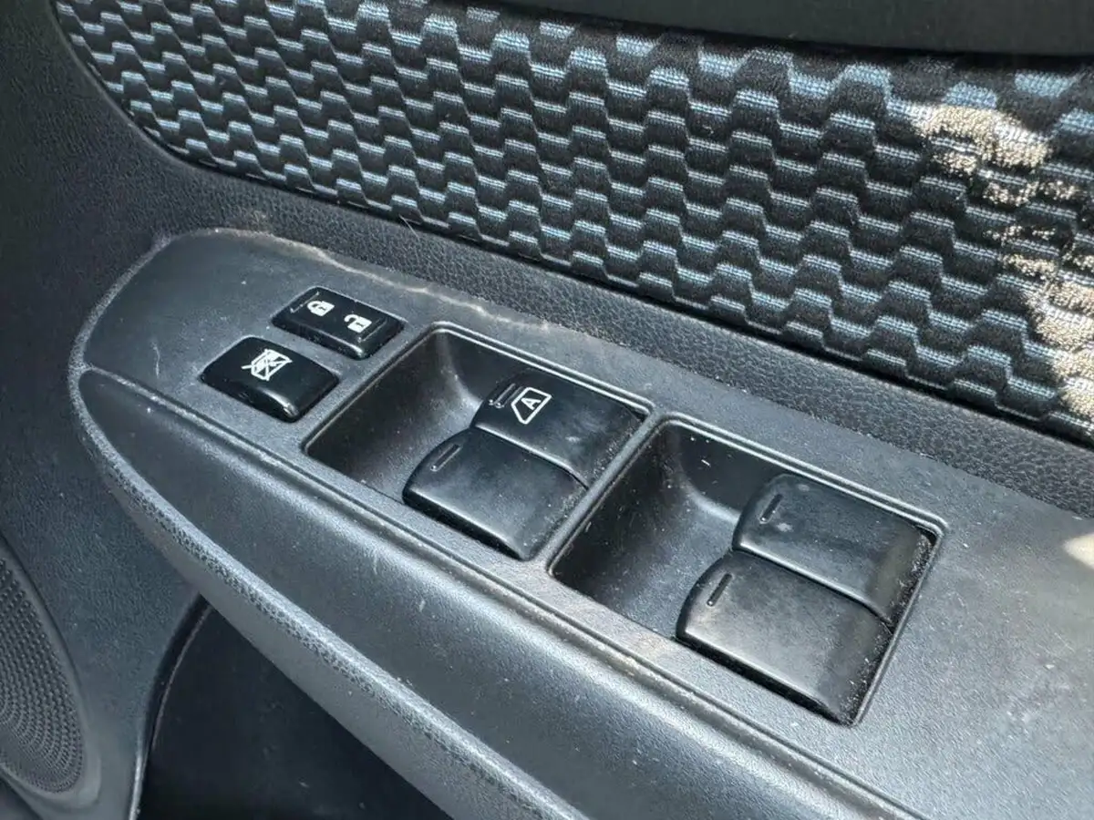 2014-nissan-note-12-acenta-dig-s-98ps-style-pack-big-29