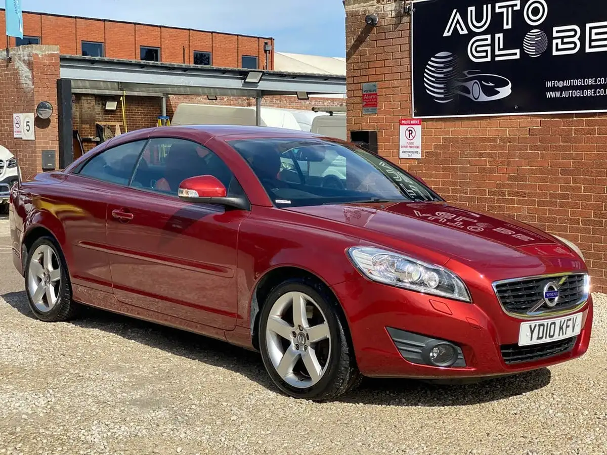 2010-volvo-c70-20td-se-lux-big-8