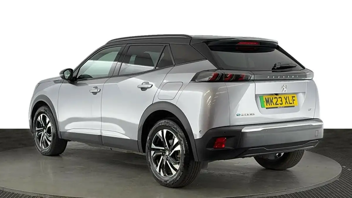 2023-peugeot-2008-suv-e-gt-136bhp-50kwh-station-wagon-big-5