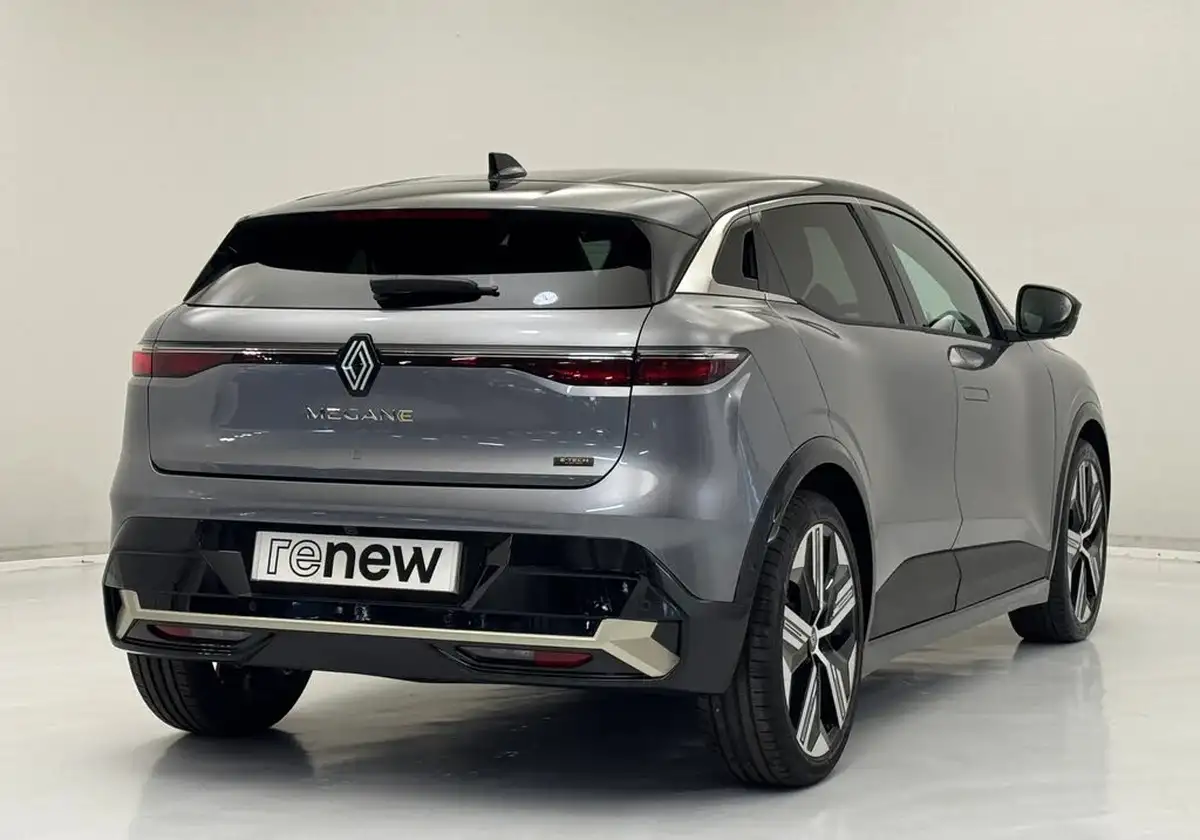 2025-renault-megane-e-tech-e-iconic-big-5