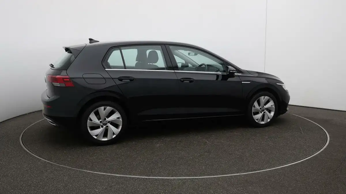 2021-volkswagen-golf-15-tsi-style-150ps-hatchback-big-51