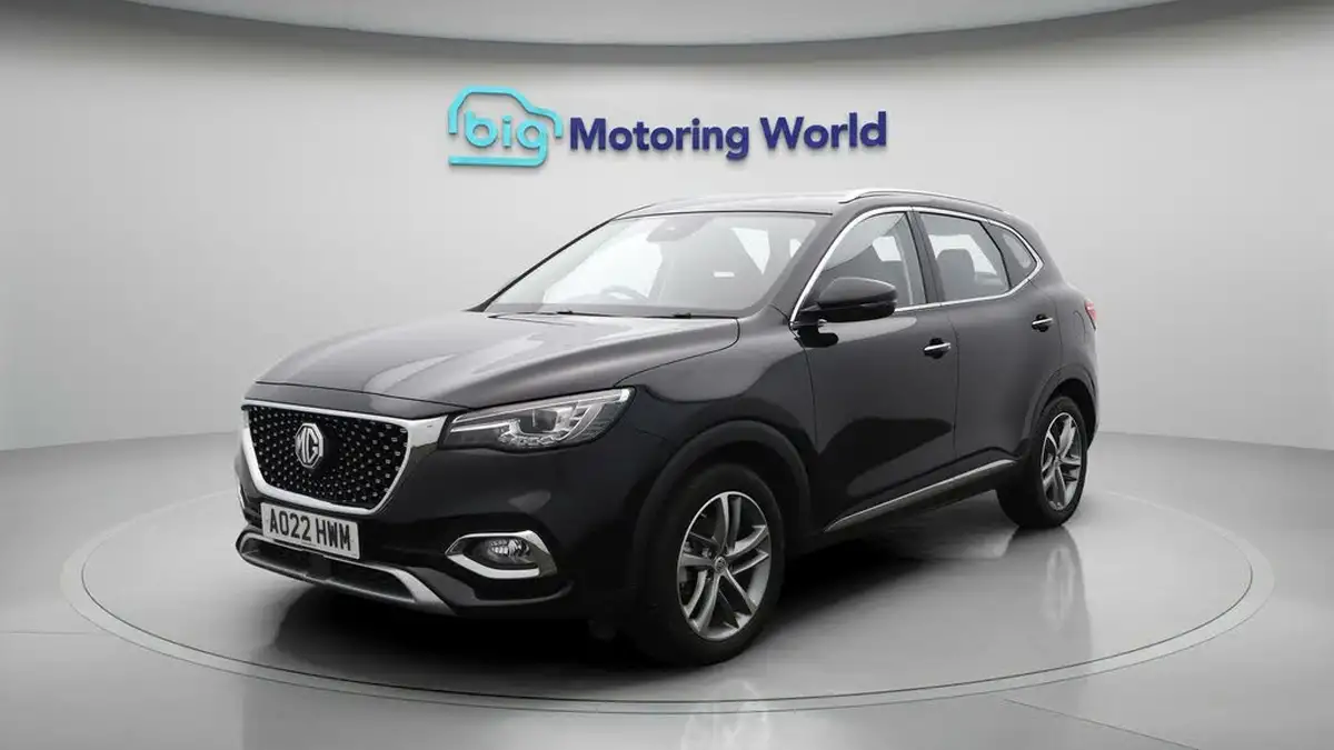 2022-mg-hs-15t-gdi-exclusive-162ps-dct-big-3