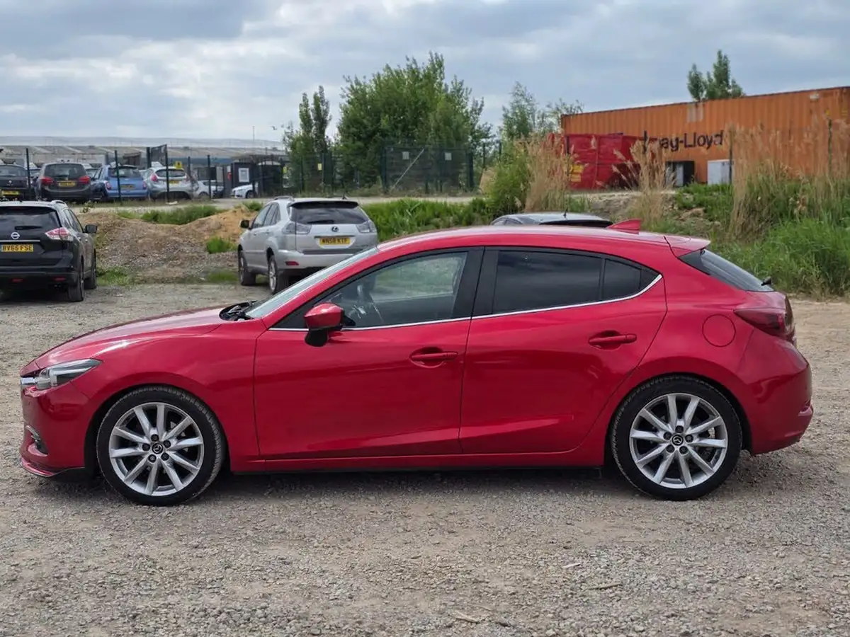 2016-mazda-mazda3-20-sport-nav-120ps-safety-packblack-leather-hatchback-5d-auto-big-11