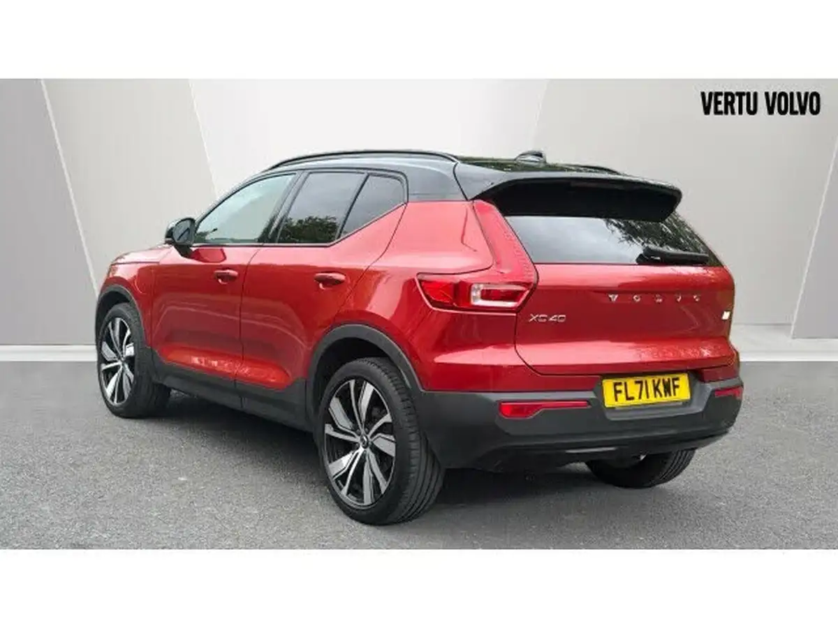 2021-volvo-xc40-15-t5-r-design-pro-258bhp-big-1