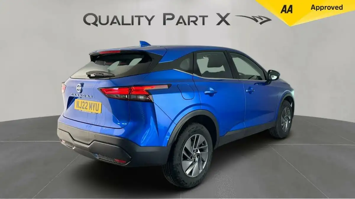 2022-nissan-qashqai-13-dig-t-acenta-premium-140ps-big-2