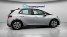 2020-volkswagen-id3-e-life-small-8
