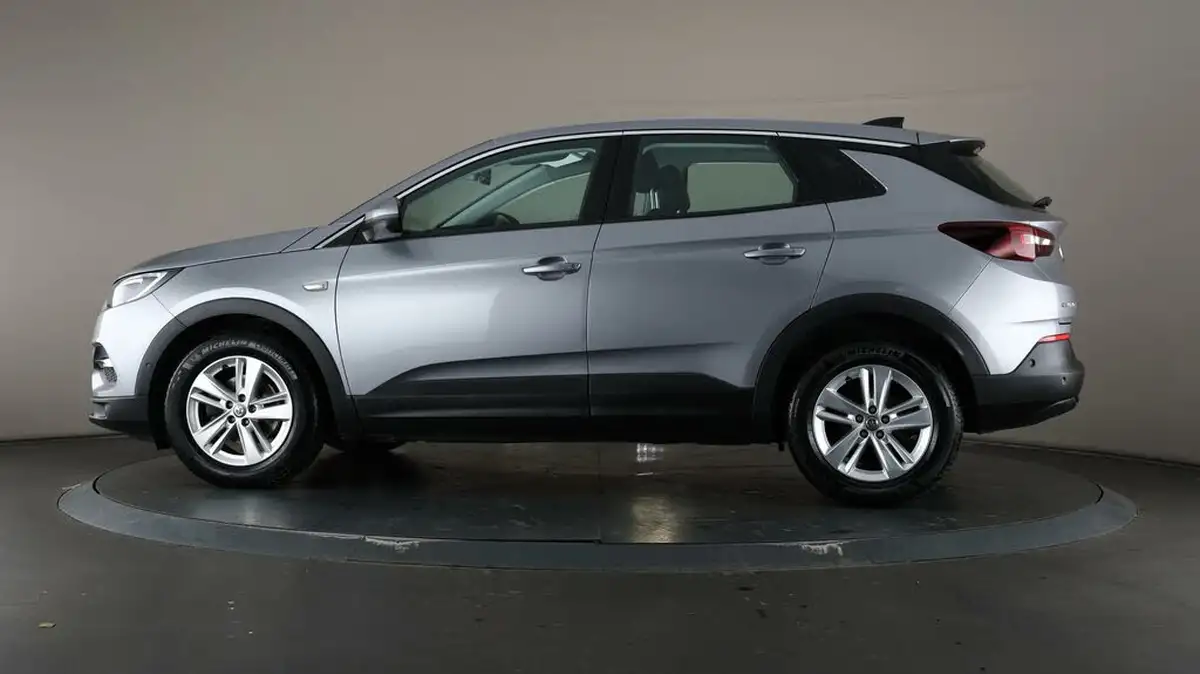 2021-vauxhall-grandland-x-12-business-edition-nav-big-36