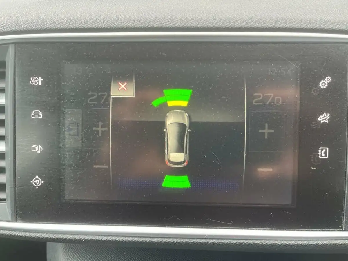 2015-peugeot-308-16-bluehdi-allure-16-bluehdi-big-8