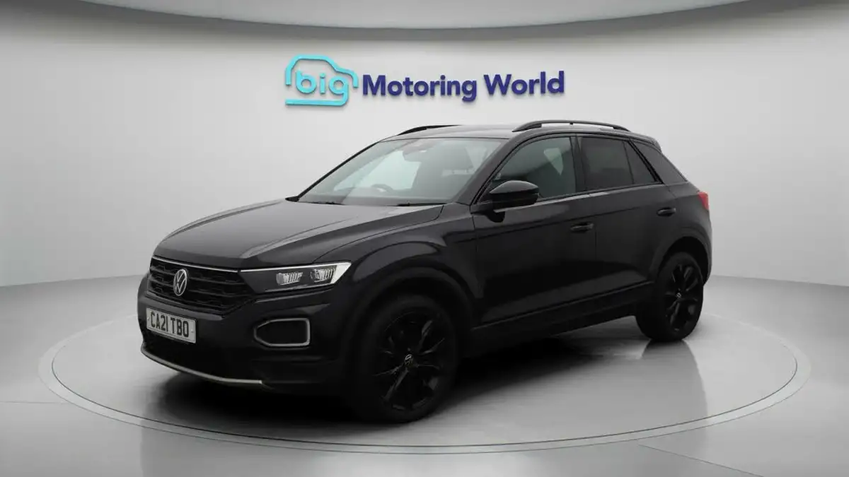 2021-volkswagen-t-roc-15-tsi-black-edition-dsg-big-3