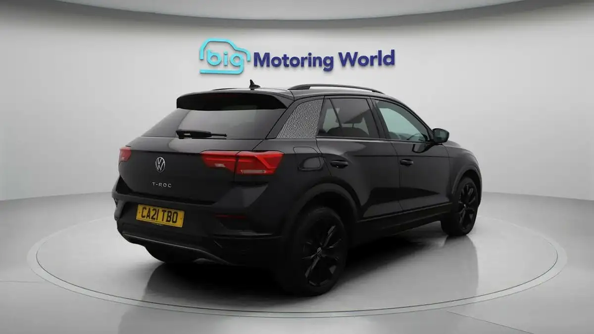 2021-volkswagen-t-roc-15-tsi-black-edition-dsg-big-7