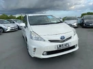 2015-toyota-prius-small-1