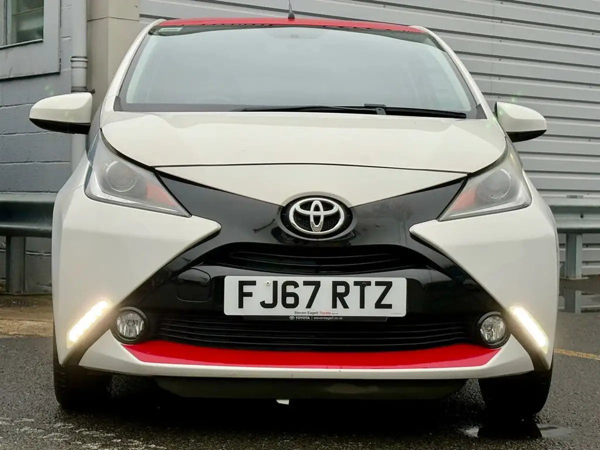 2017-toyota-aygo-10-vvt-i-x-press-71bhp-big-4