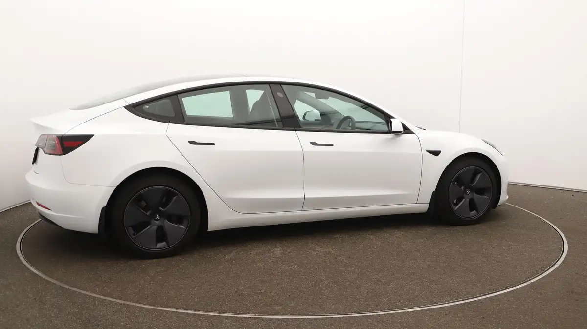 2021-tesla-model-3-e-standard-plus-big-50