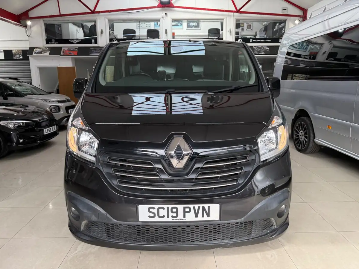 2019-renault-trafic-16dci-sl27-120-sport-nav-e6-panel-van-big-2