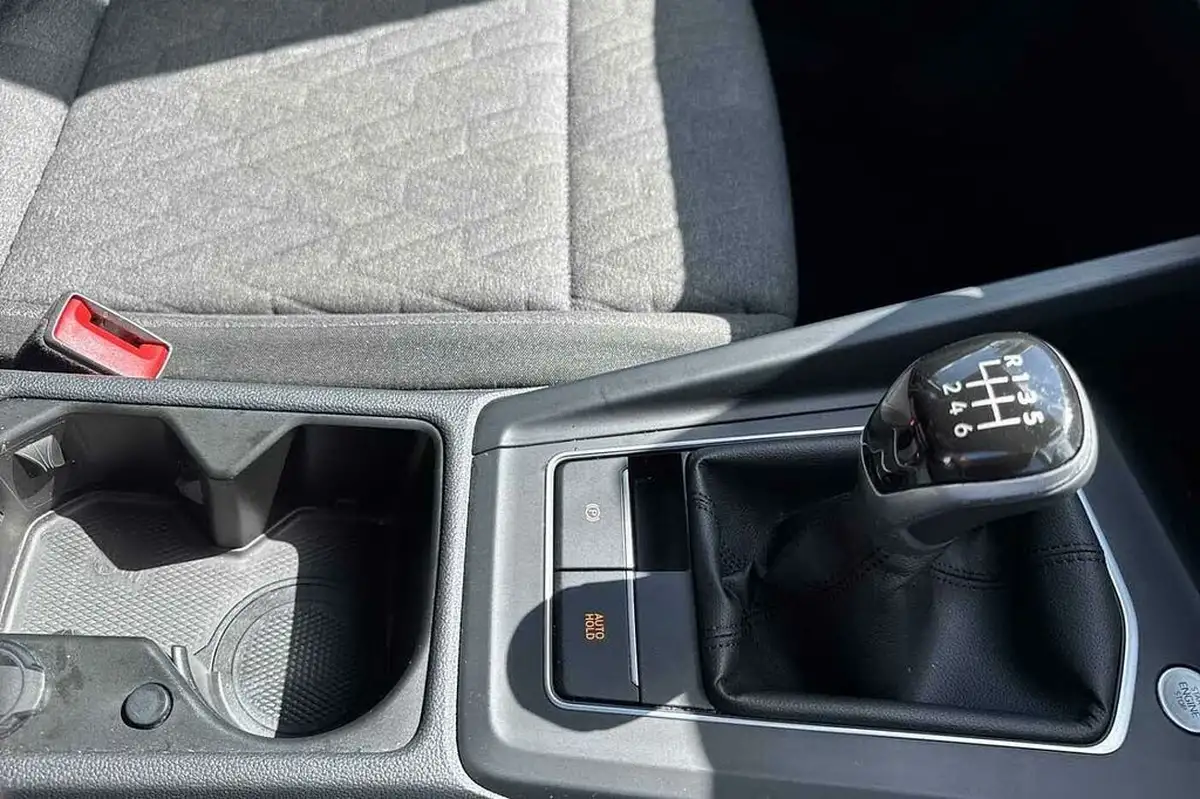 2024-volkswagen-golf-15-tsi-match-115ps-big-30
