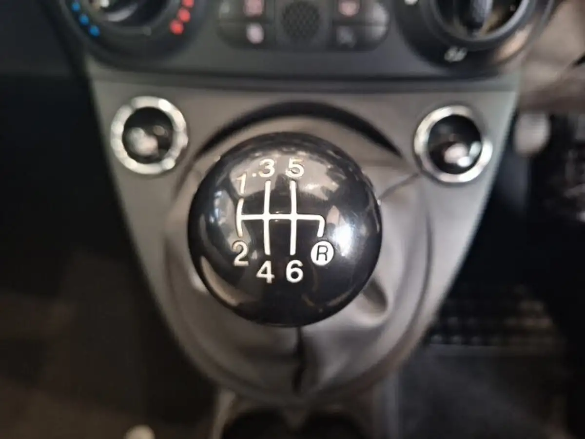 2022-fiat-500-10-dolcevita-big-15