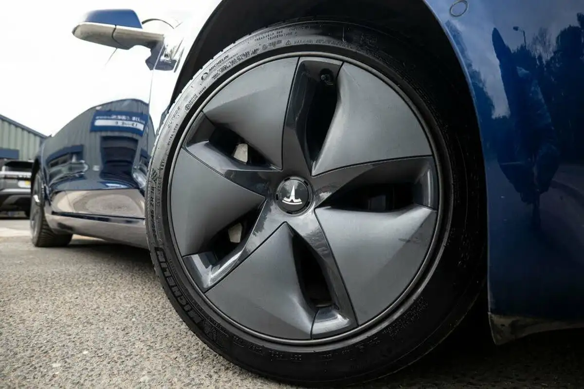 2020-tesla-model-3-e-standard-plus-big-30