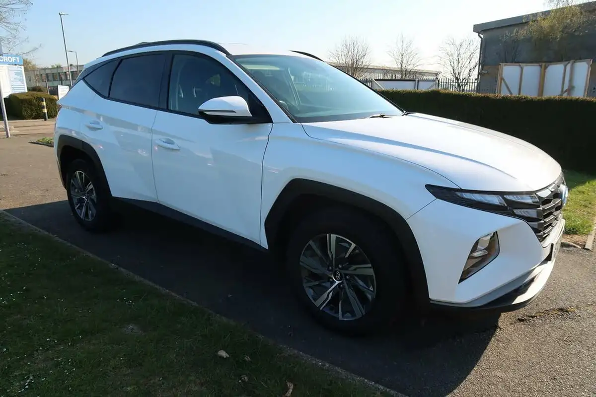 2021-hyundai-tucson-16-t-gdi-se-connect-150ps-big-1