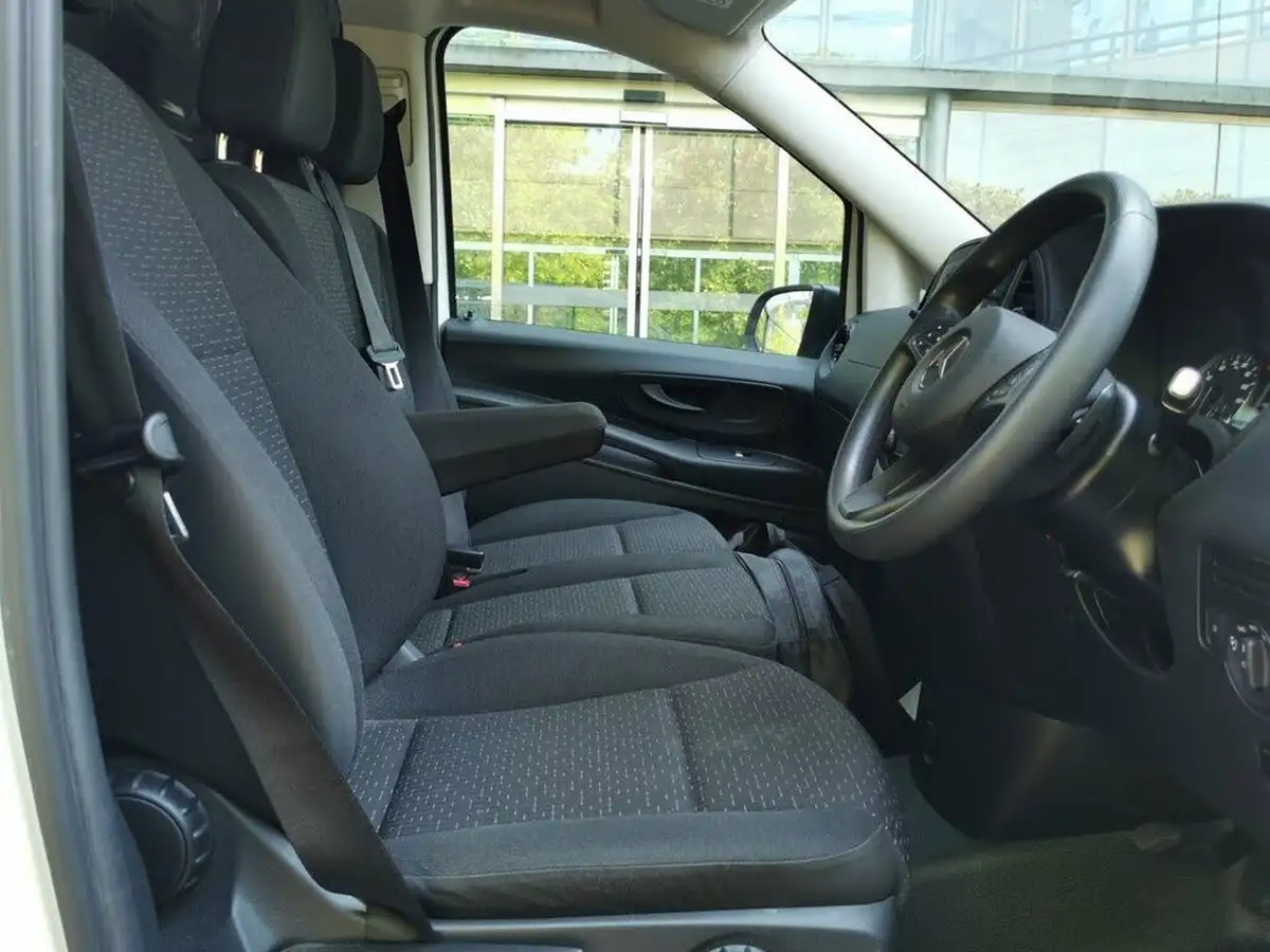 2022-mercedes-benz-vito-e-progressive-l2-big-6