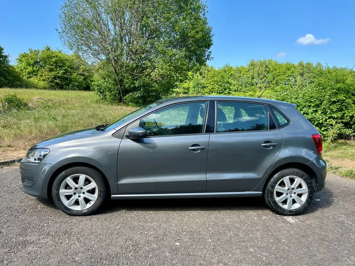 2010-volkswagen-polo-14-se-86ps-5d-dsg-big-10