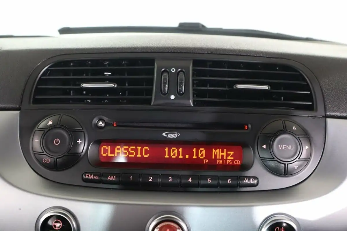 2014-fiat-500-12-s-big-28