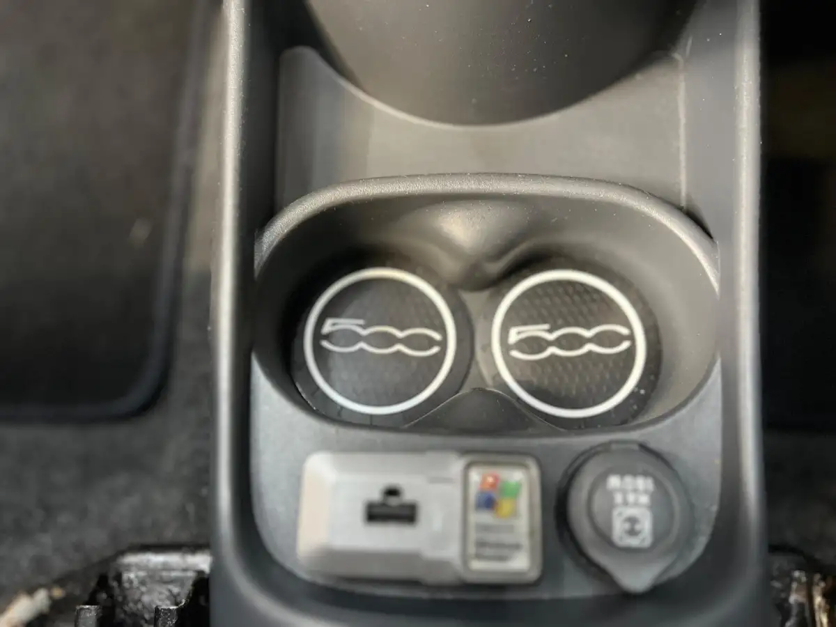 2010-fiat-500-12-lounge-69bhp-big-31