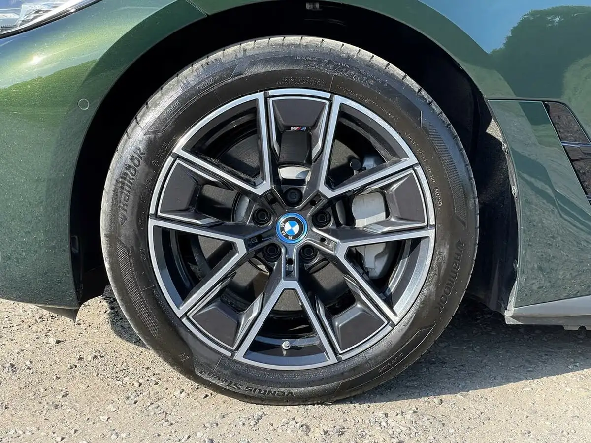 2024-bmw-i4-e-edrive40-m-sport-pro-packtech-pack-big-3
