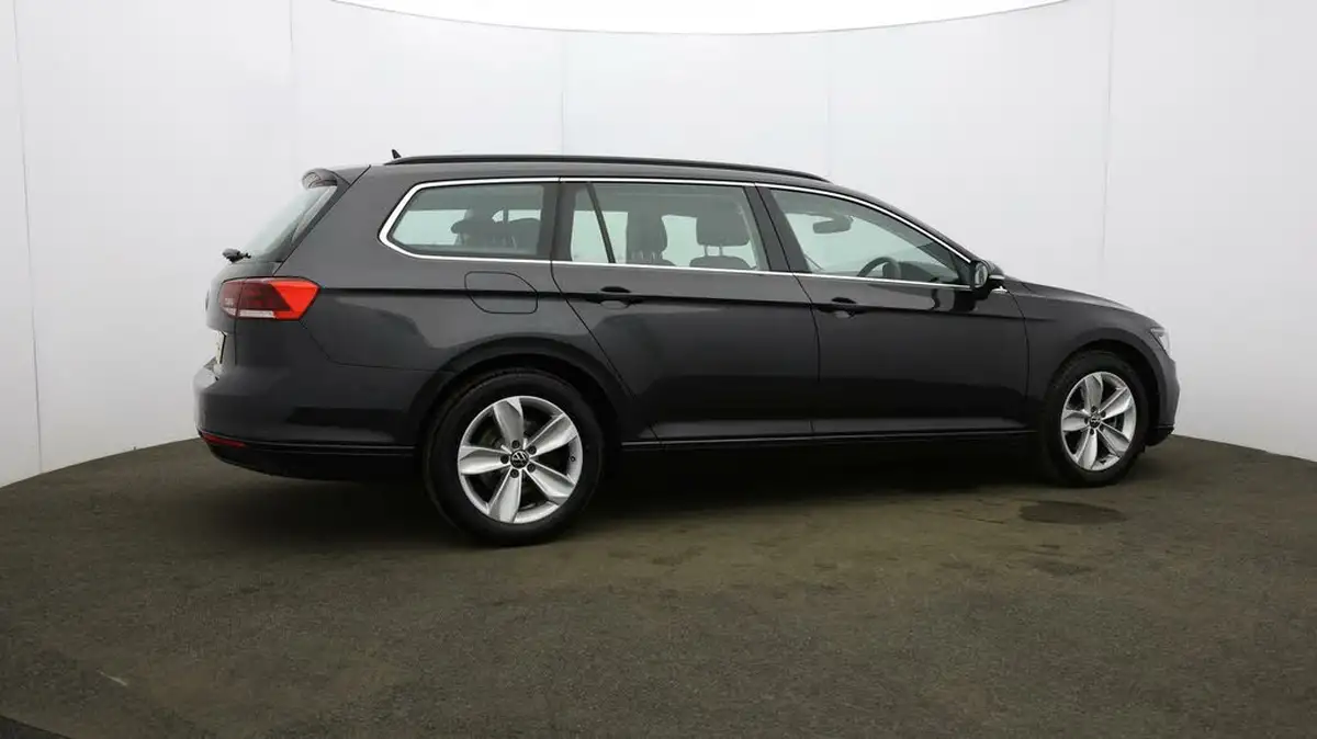 2021-volkswagen-passat-20tdi-se-nav-150ps-estate-5d-big-53