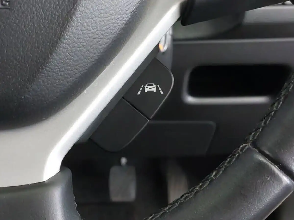2022-suzuki-vitara-14-boosterjet-sz-t-big-16