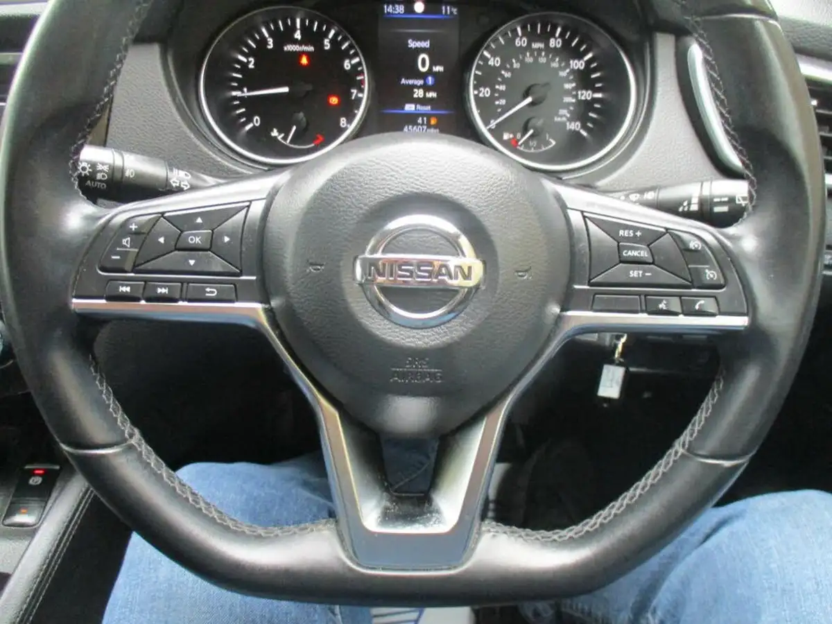2020-nissan-qashqai-13-dig-t-acenta-premium-140ps-big-24