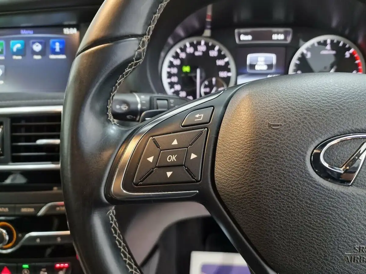 2016-infiniti-q30-22d-sport-awd-big-53