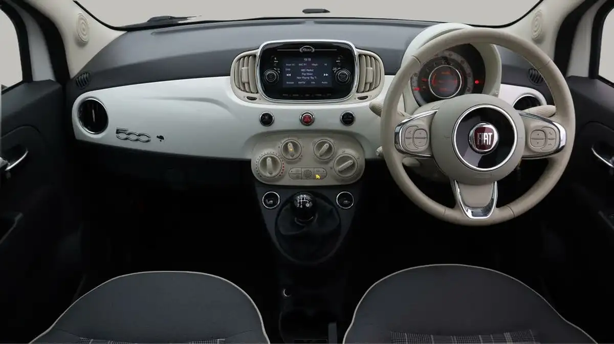 2018-fiat-500-12-lounge-big-12
