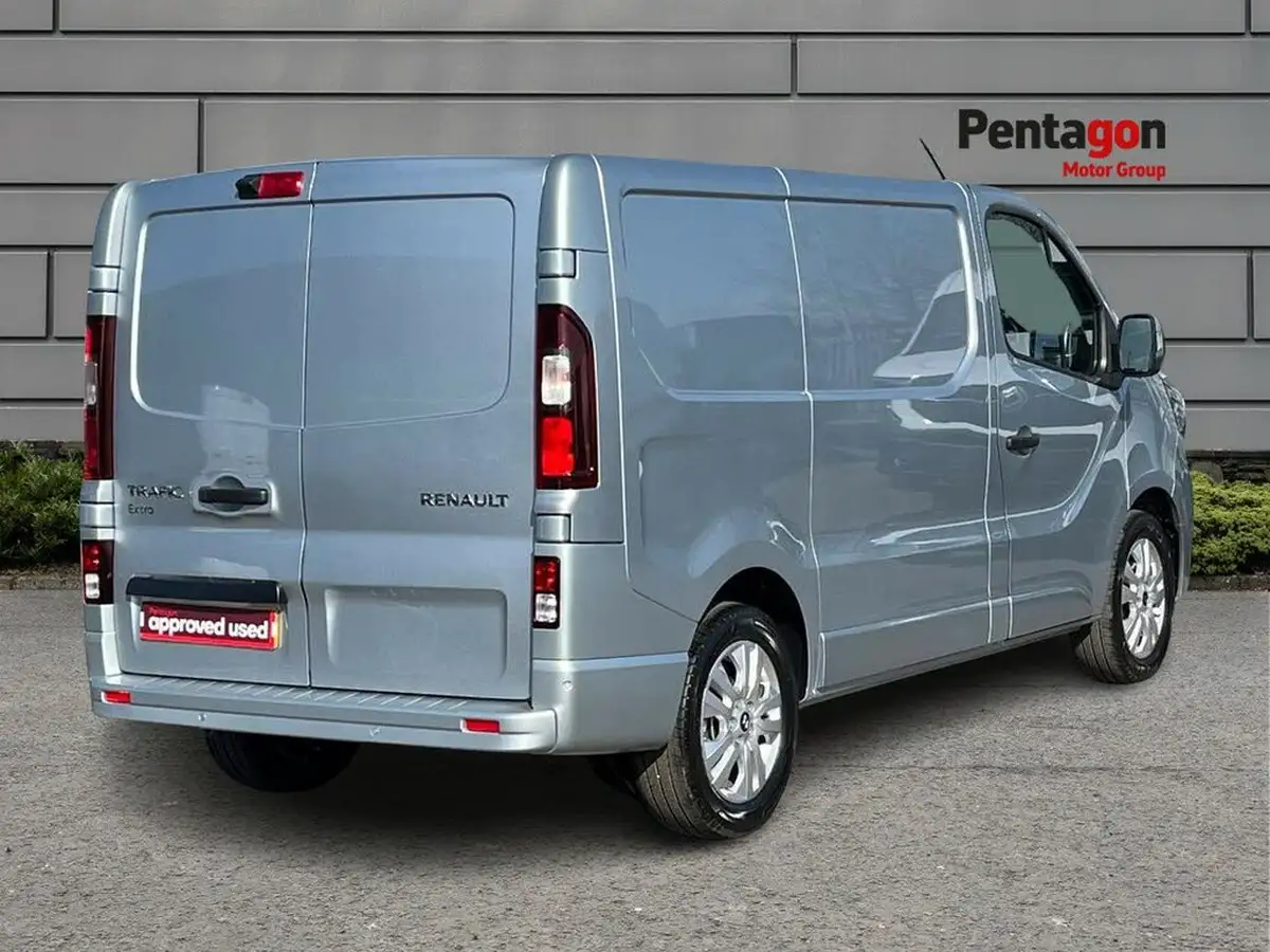 2025-renault-trafic-20dci-sl30-150-extra-big-4
