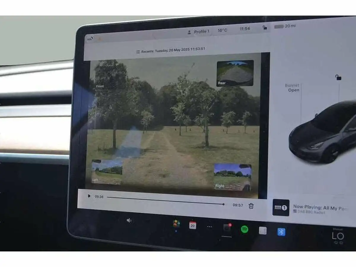 2021-tesla-model-3-e-long-range-4x4-big-27