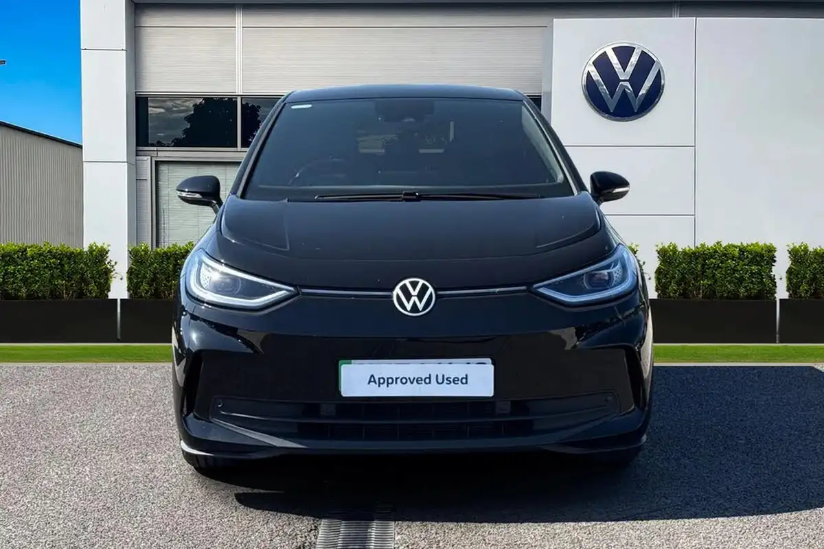 2024-volkswagen-id3-e-pro-match-59kwh-big-4