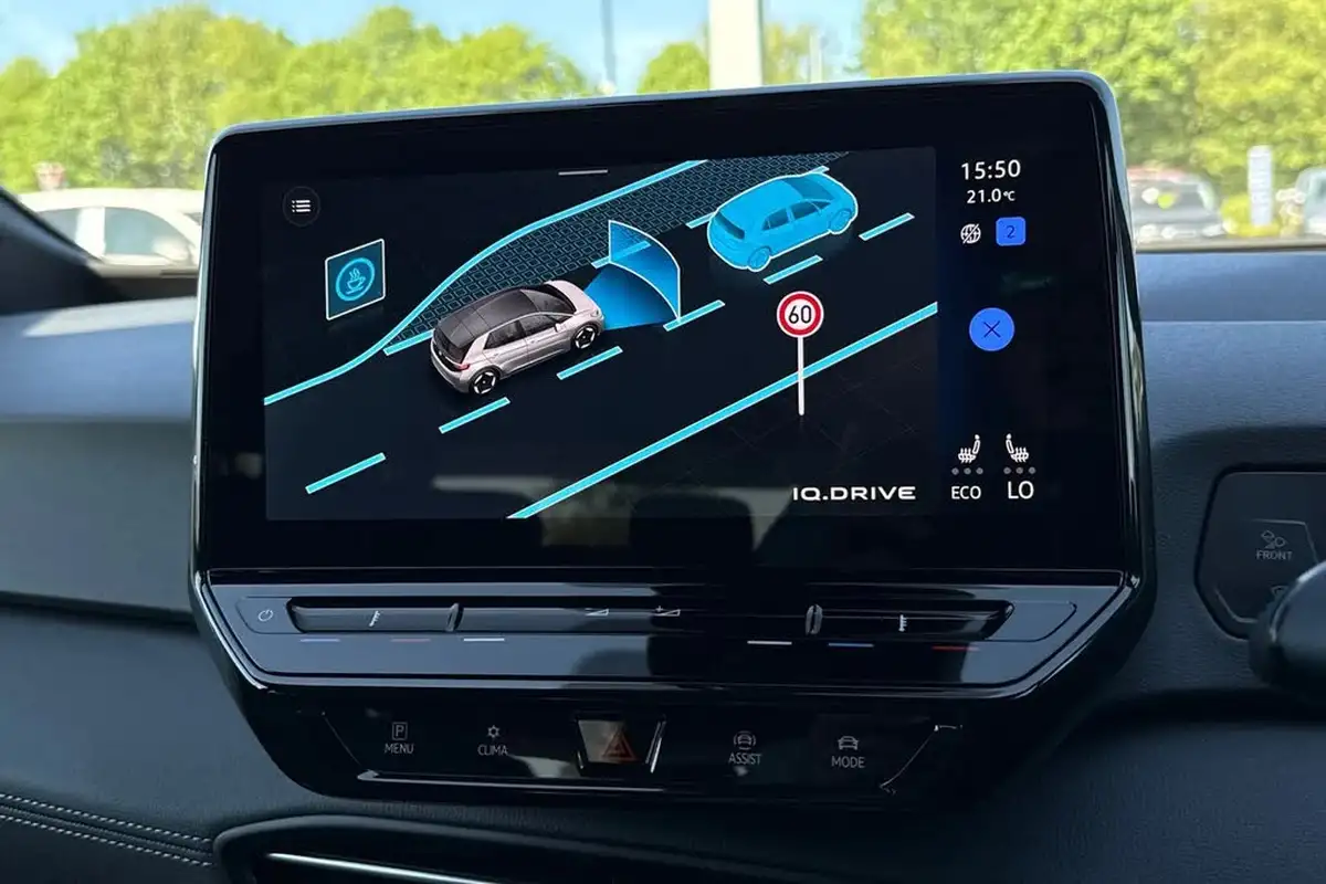 2024-volkswagen-id3-e-pro-match-59kwh-big-56