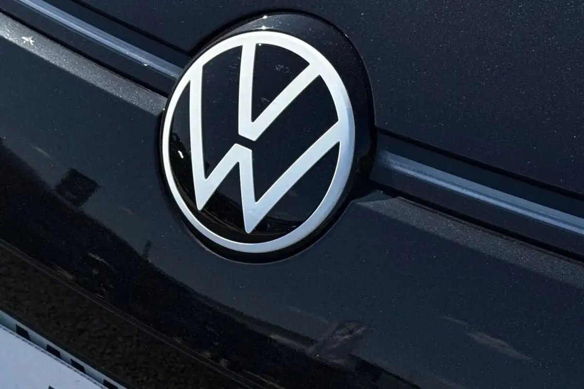 2024-volkswagen-id3-e-pro-match-59kwh-big-28