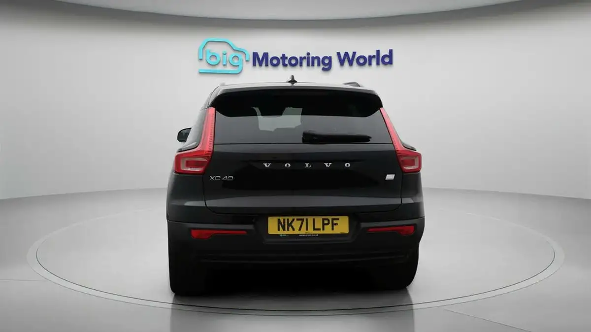 2021-volvo-xc40-15-t5-r-design-262bhp-big-6