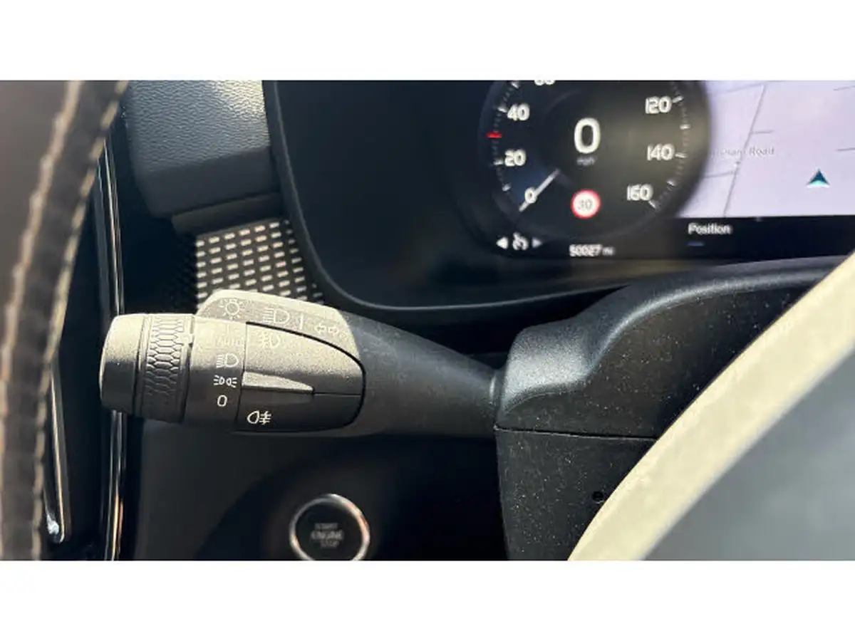 2020-volvo-xc40-20-b4-r-design-awd-big-42