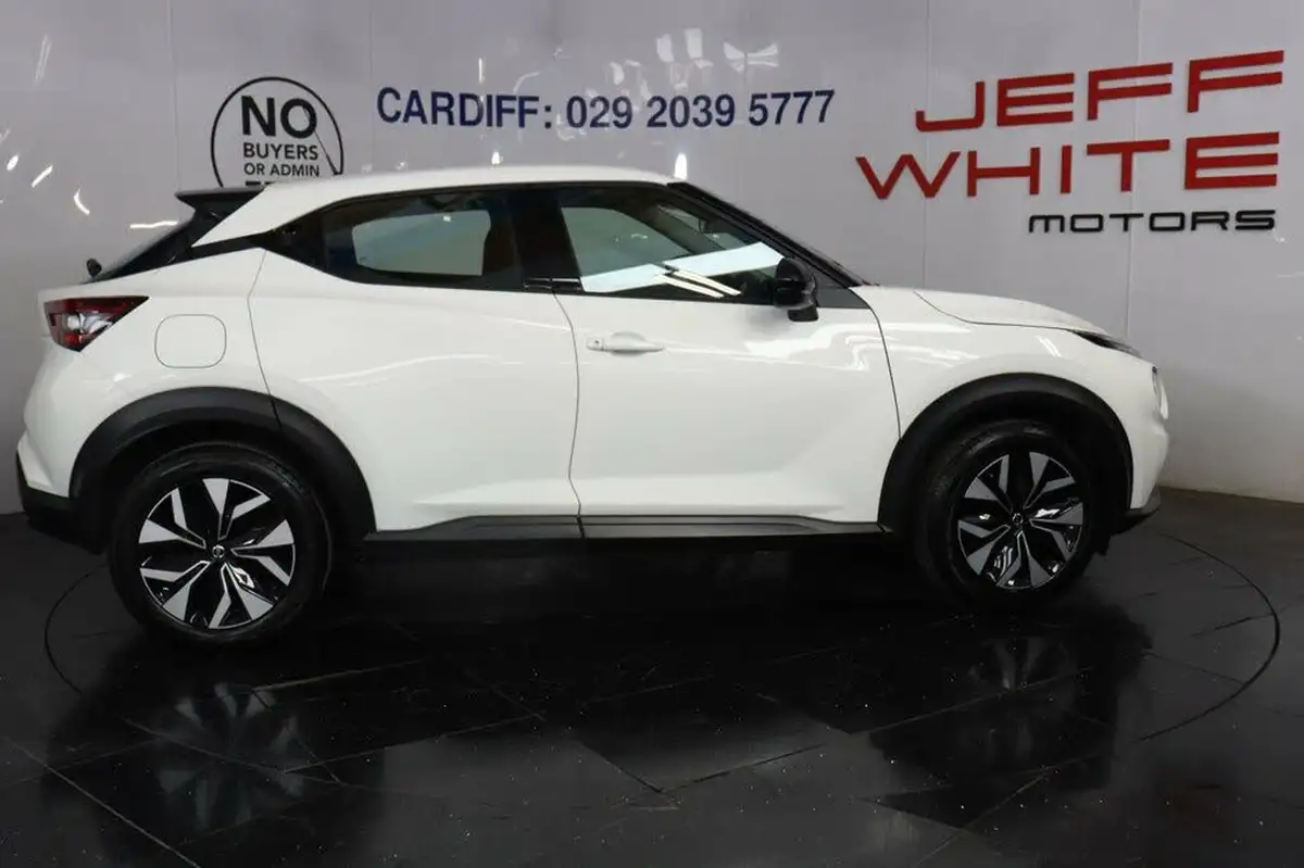 2022-nissan-juke-10-dig-t-acenta-big-3