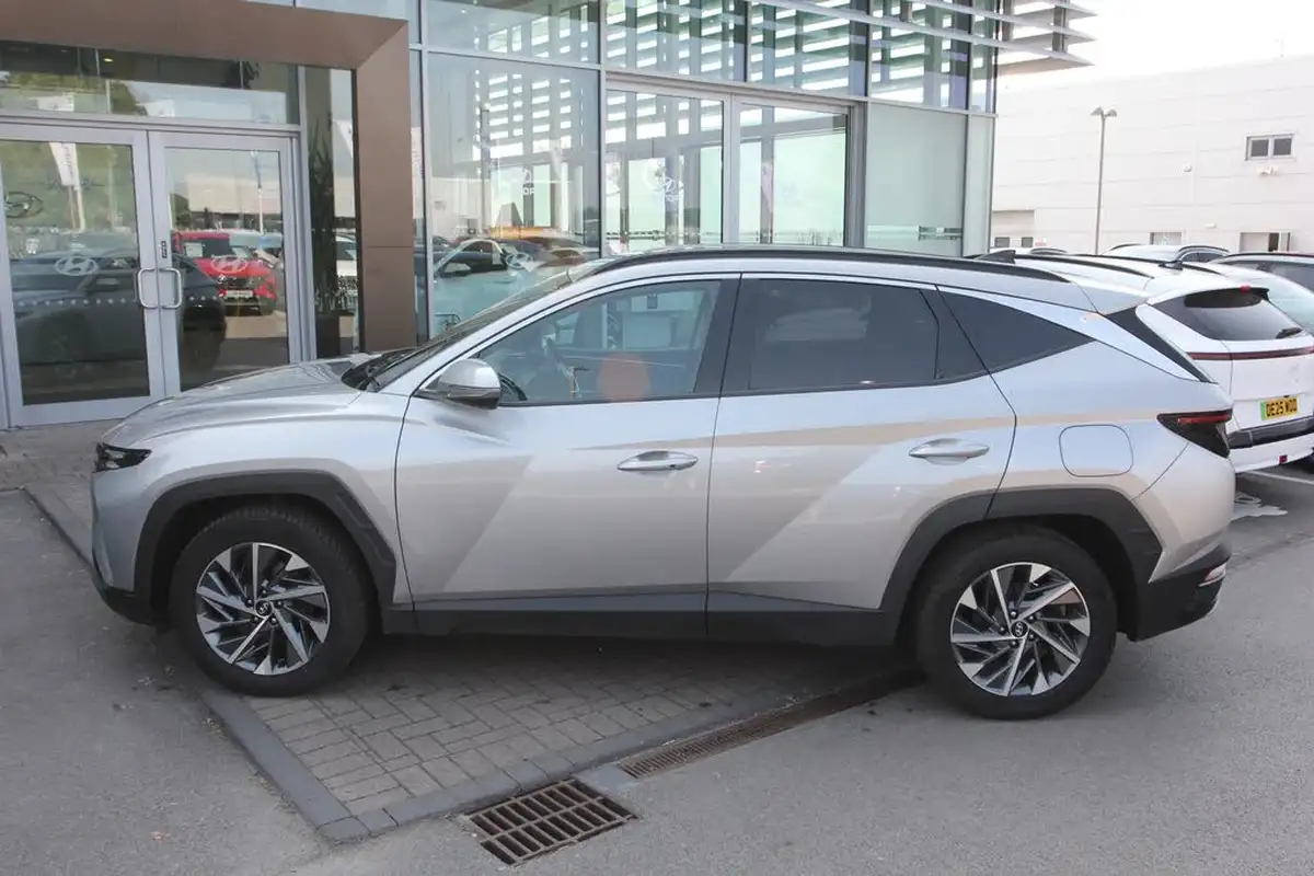 2022-hyundai-tucson-16-t-gdi-premium-150ps-big-5