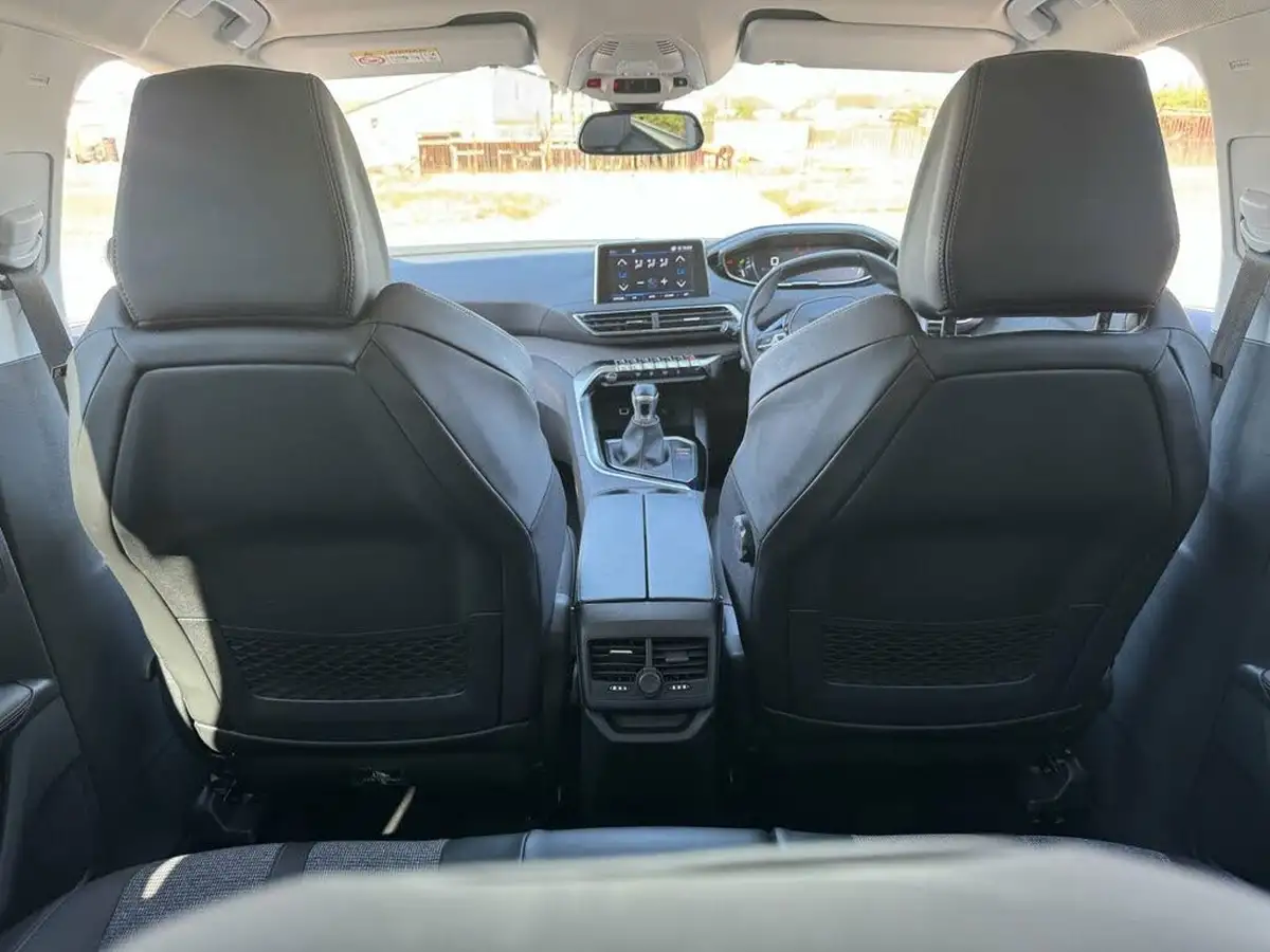 2018-peugeot-3008-suv-12-puretech-allure-big-22