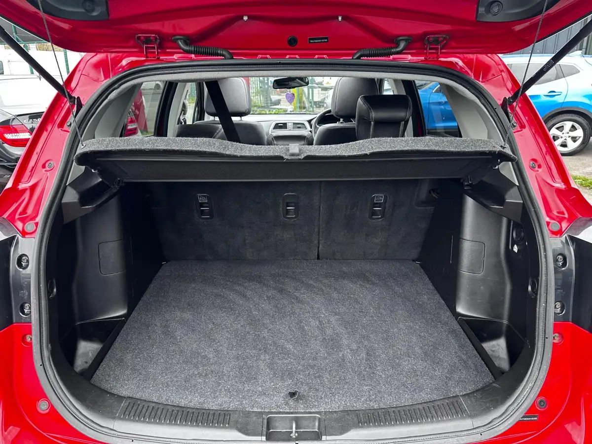2015-suzuki-s-cross-16-ddis-sz5-big-10