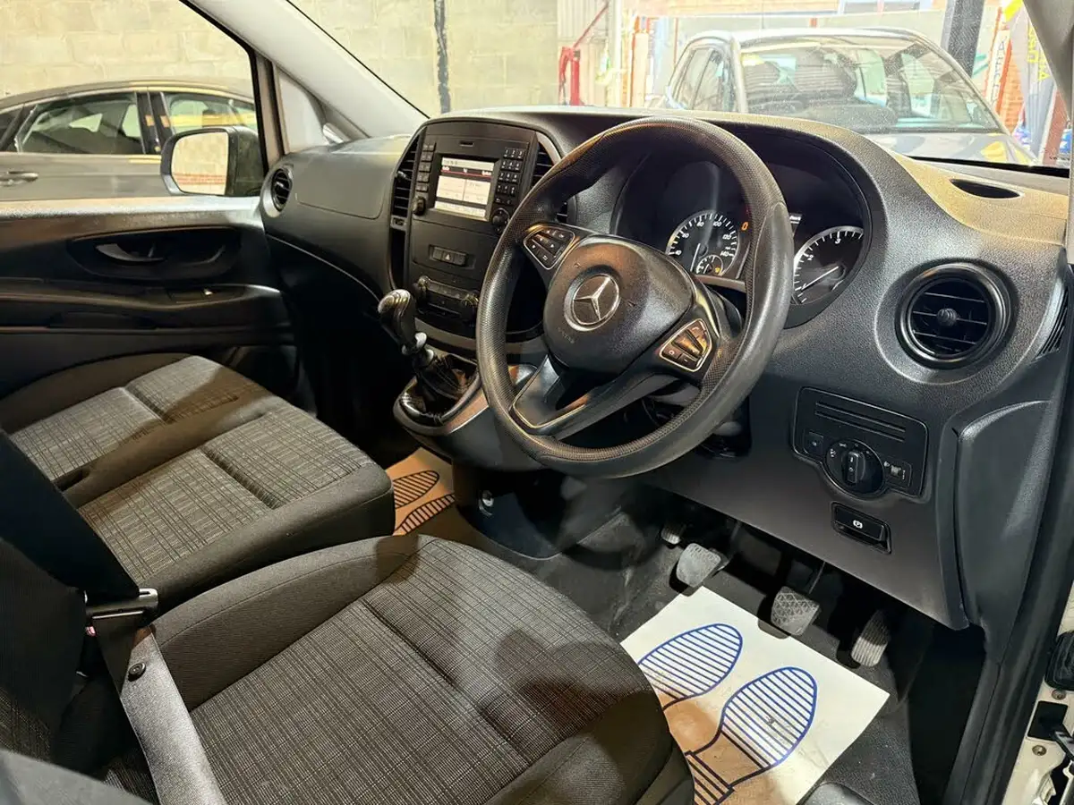 2017-mercedes-benz-vito-16cdi-111cdi-panel-extra-long-big-17