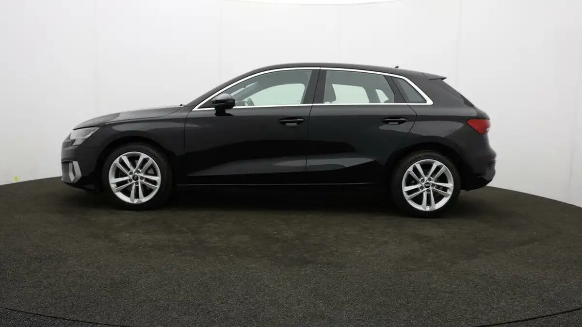 2020-audi-a3-10-30-tfsi-110ps-sportback-5d-big-3