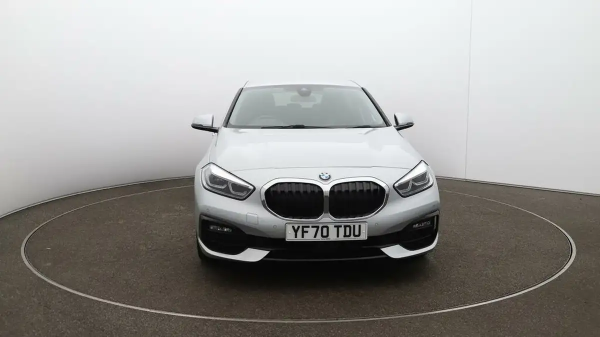 2020-bmw-1-series-big-33