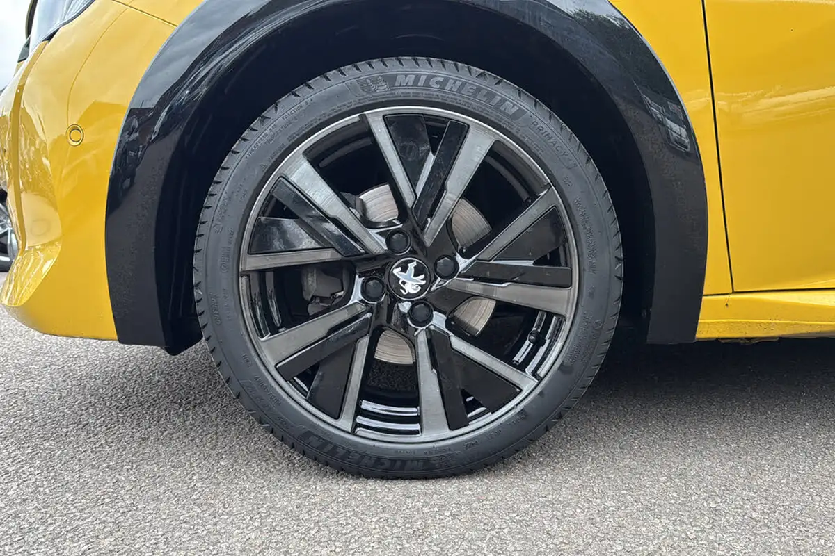 2022-peugeot-208-12-puretech-gt-premium-130bhp-eat8-big-30