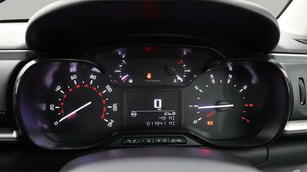 2020-citroen-c3-12-puretech-feel-82ps-ss-big-9